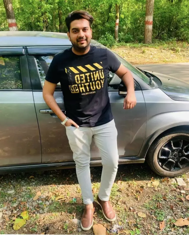 Groom is settled in Australia want his bride in Dhaka