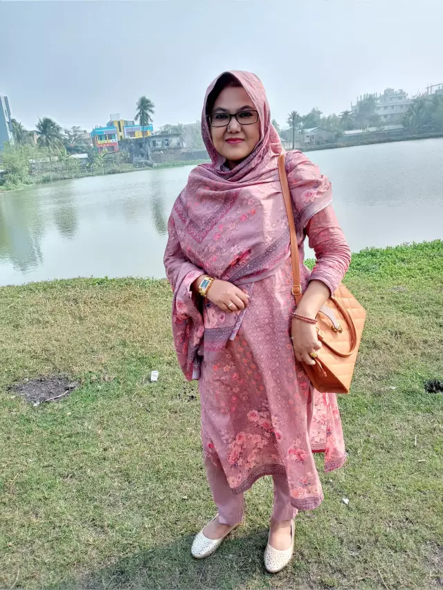 I am a calm polite, humble, always smiling, cheerful, peaceful person seeking my groom