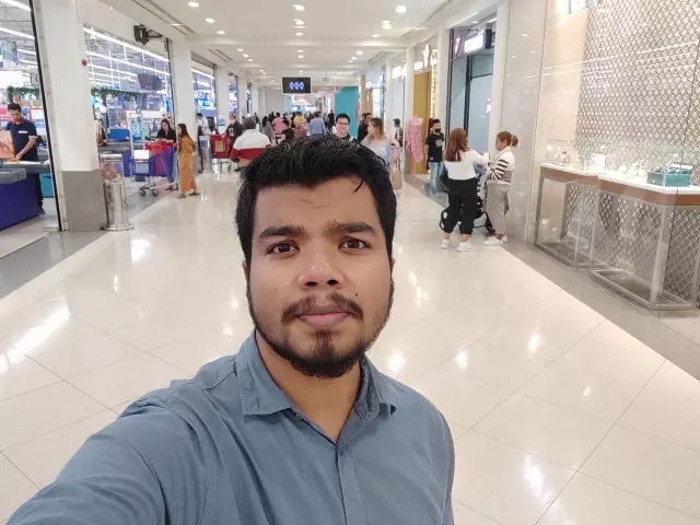  Software Engineer Dubai, United Arab Emirates seeking his bride