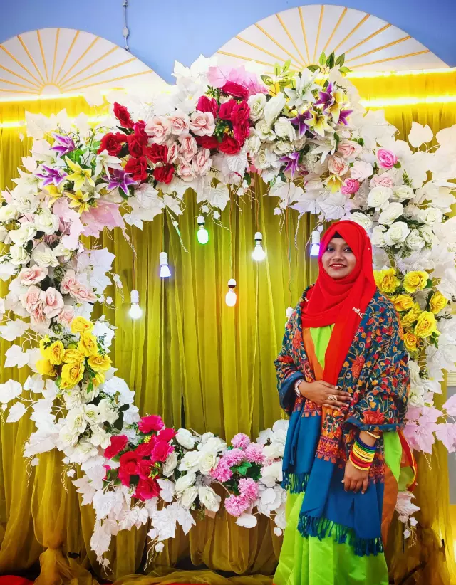 Looking for a Groom must be Settled in Dhaka