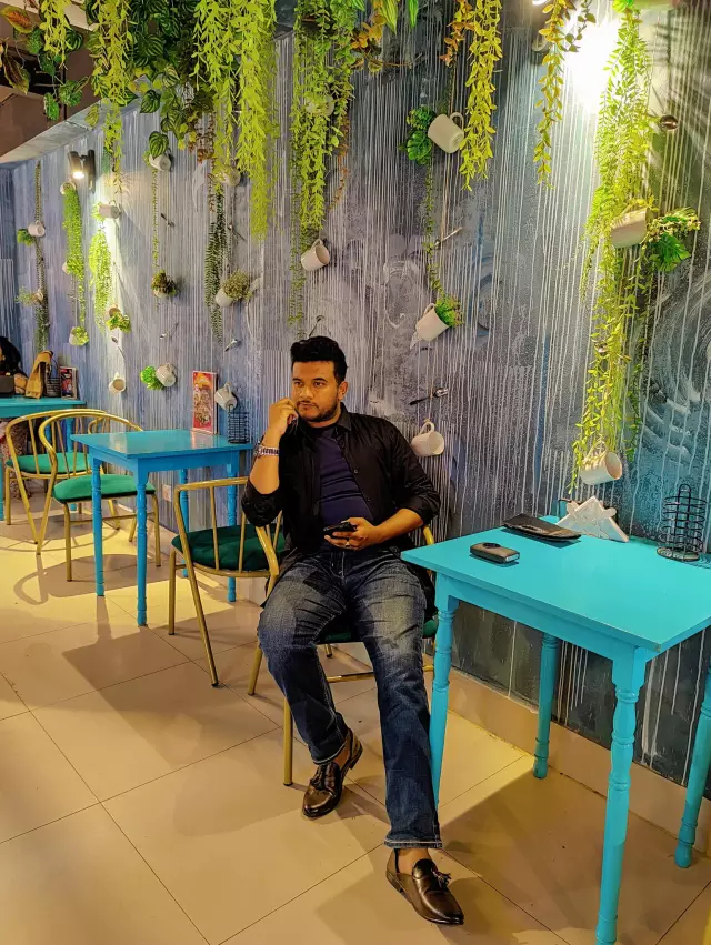 He is a student leader  social worker  he look after there family business seeking his bride