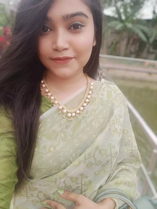 As-salamu Alaikum wa Rahmatullah... Im looking for a Groom for my younger sister.