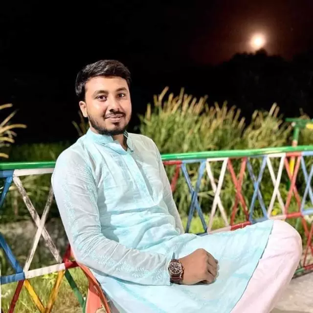 Working in Multinational Company seeking his bride in DHaka