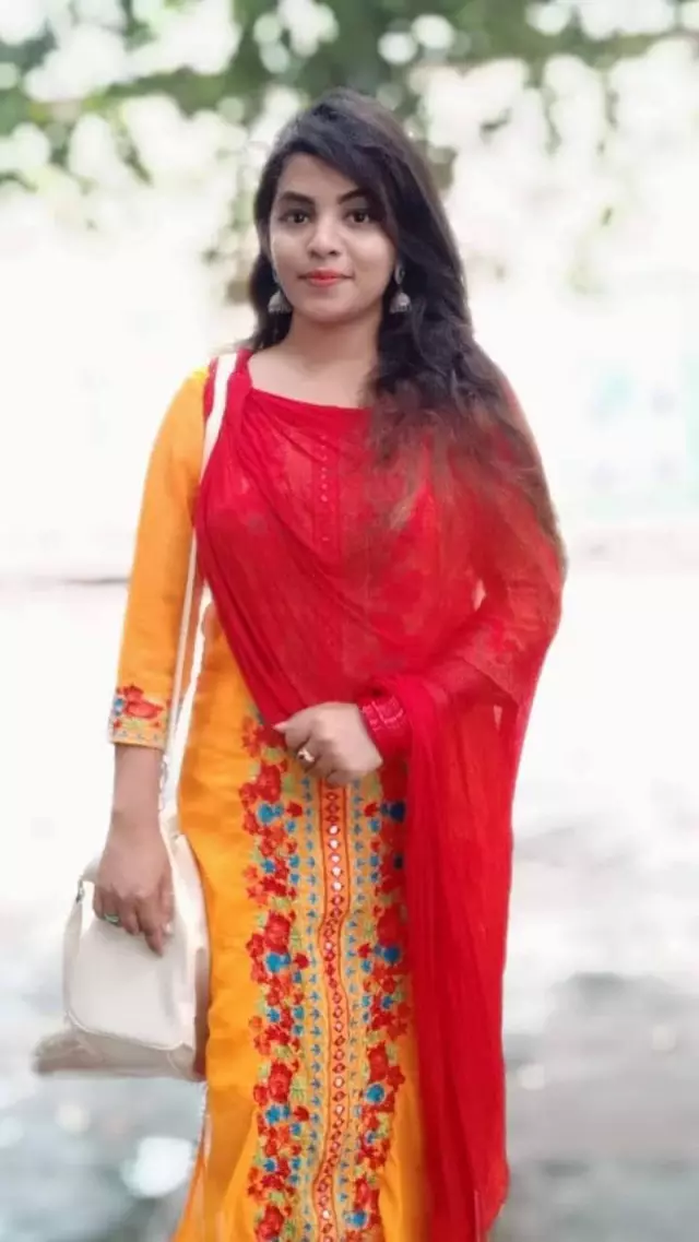 Looking for a groom for myself Settled in Dhaka is preferable