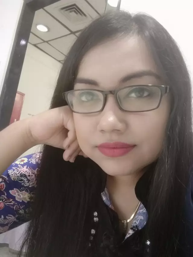 HR manager of a private company seeking her groom in Dhaka