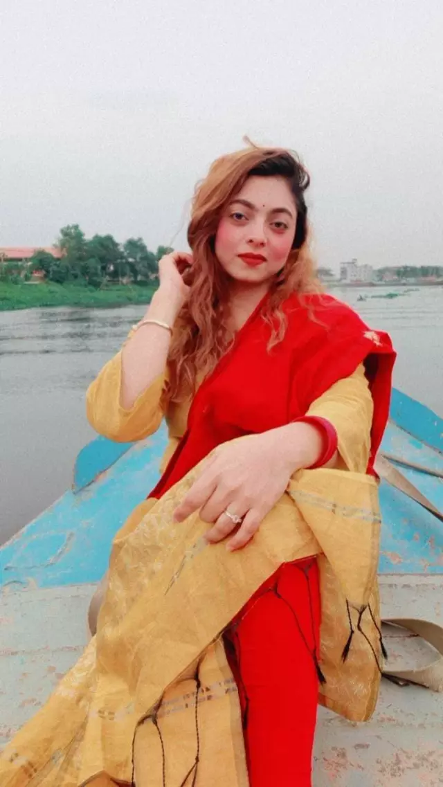 divorced with kid  Baby girl, she is 12  seeking her suitable groom