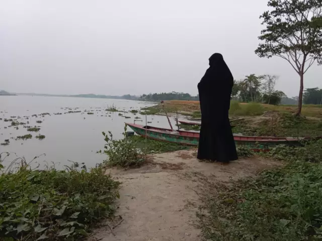 Government Primary School Teacher. Madaripur seeking teacher groom
