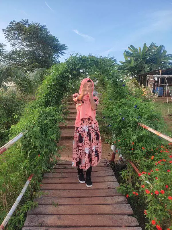 Looking for groom for my bestie