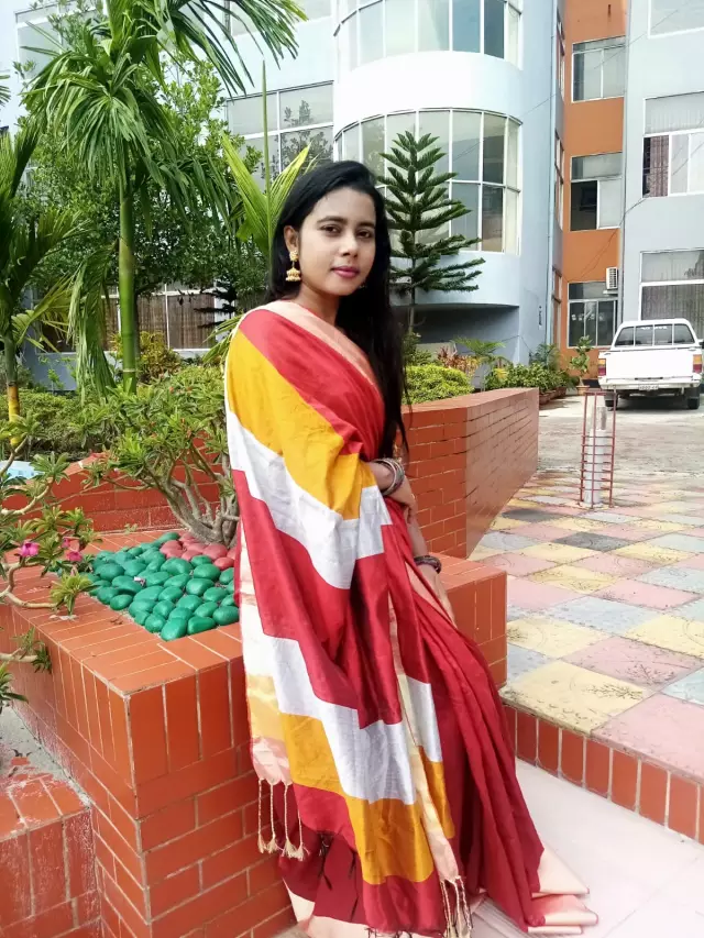 seeking groom for my friend, she is orphans so dont bother asking for hi hello