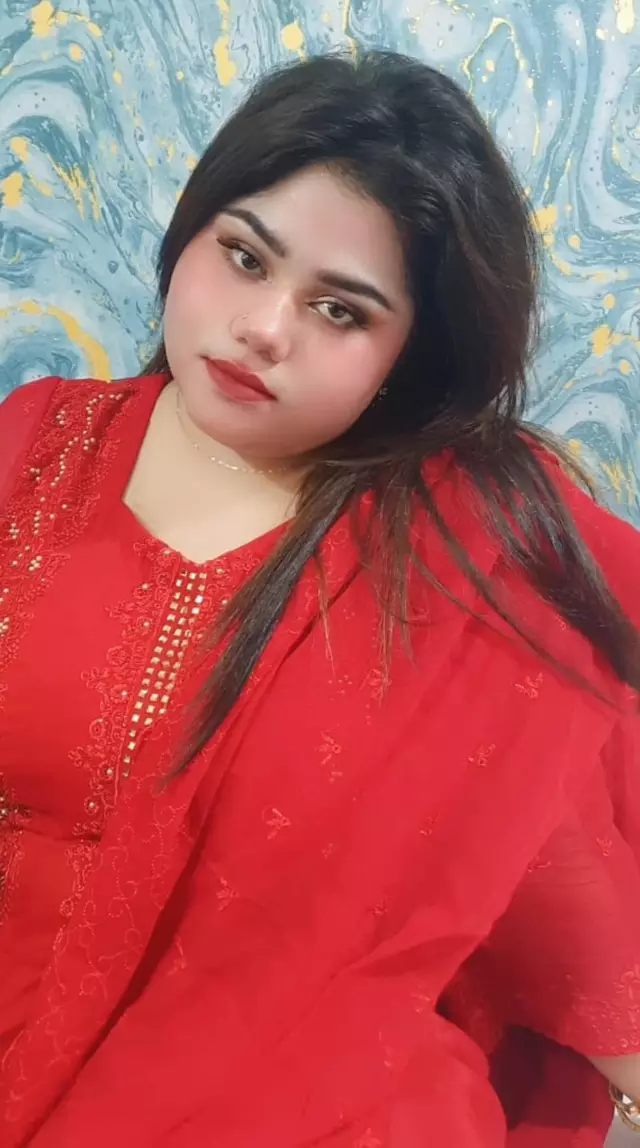 I want a pot for my younger sister only in Dhaka