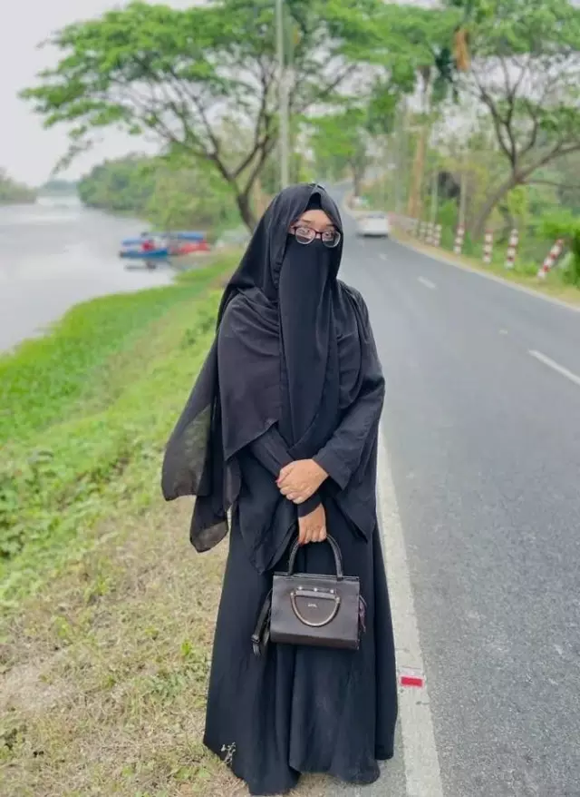 LOOKING FOR GROOM For my younger cousin sister in Chittagong