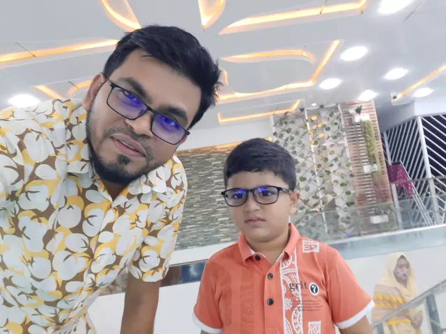 Working as Principal Officer in Government Bank seeking Mom for his son