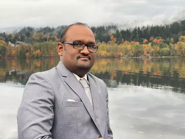 I am writing this post on behalf of my friend with the permission of his family.