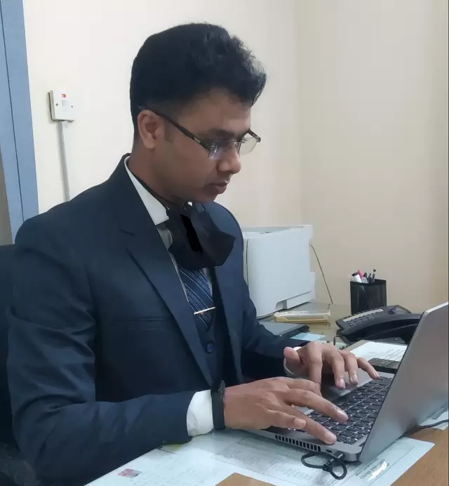 Senior Executive Officer, Training Department seeking bride in Dhaka