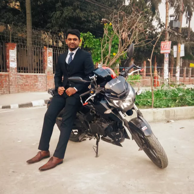 HR Executive, Daffodil Group, Dhaka looking bride in Noakhali
