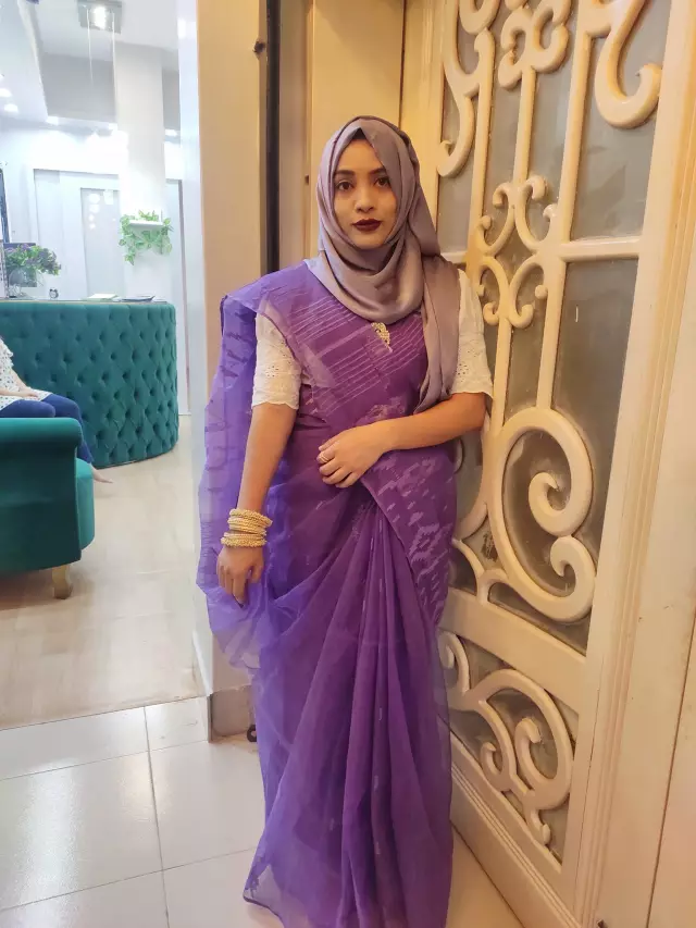 Who is looking for a very simple but good hearted, faithful life partner, with whom he wants to spend a simple and beaut