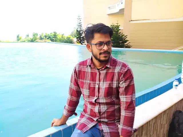 Looking for a life partner for myself, who will make my life easy and enjoyable