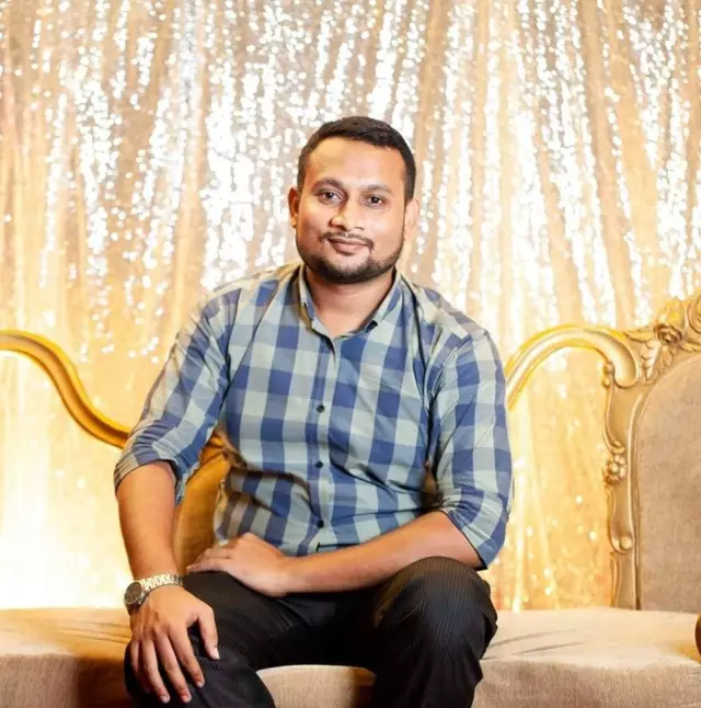 Searching for bride Must be from Narayanganj and Dhaka